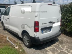 2#8895 Autocarro Peugeot Expert Traveller