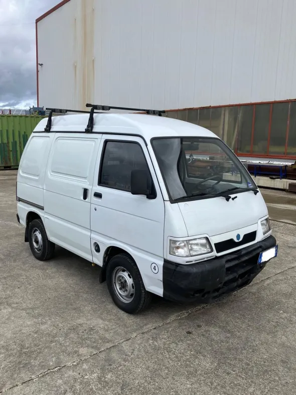 Autocarro Piaggio Porter