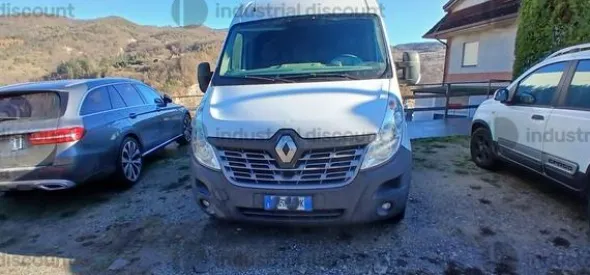 68#10047 Autocarro Renault Master