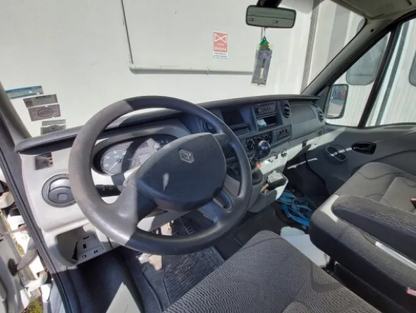148#6557 Autocarro Renault Master