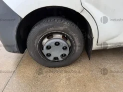 7#9826 Autocarro Renault Master