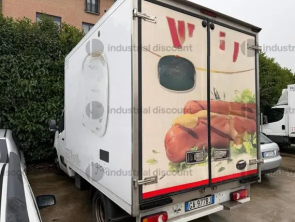 6#9826 Autocarro Renault Master