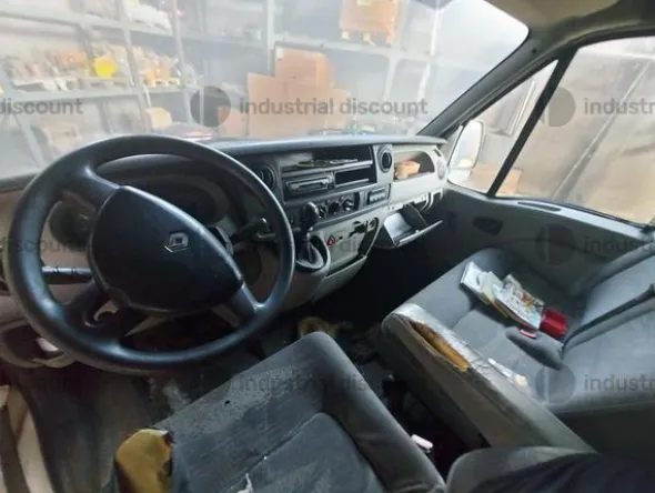 10#9070 Autocarro Renault Master