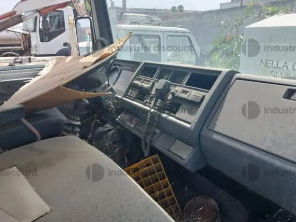 7#9578 Autocarro Renault Midliner