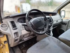 39#9770 Autocarro Renault Traffic