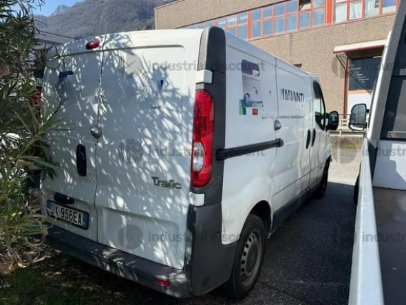1#10212 Autocarro Renault Trafic