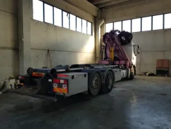 69#3561 Autocarro Renault Trucks Premium