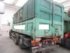 35#3561 Autocarro Scania P 400