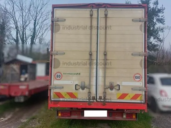 2#9114 Autocarro telonato Iveco
