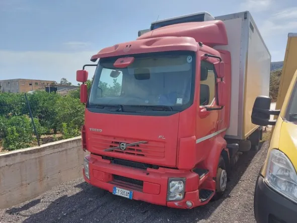 17#6287 Autocarro Volvo