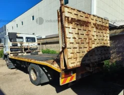6#10019 Autocarro Volvo