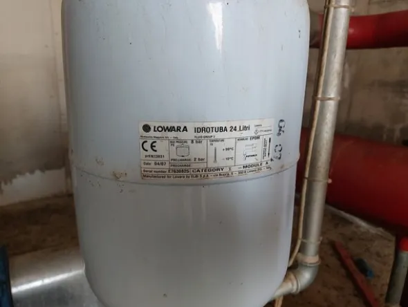 28#7556 Autoclave Lowara e quadro elettrico