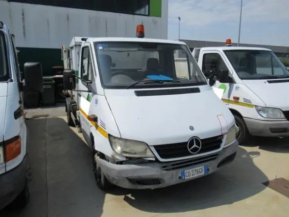 60#3561 Autocompattatore Daimler Chrysler