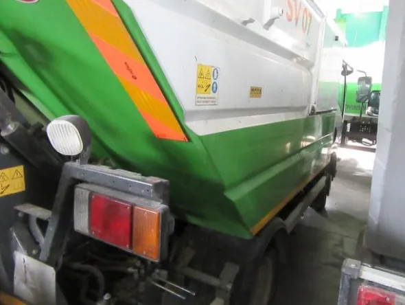 84#3561 Autocompattatore Isuzu M 50 Evolution