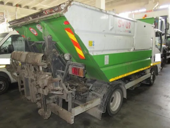 78#3561 Autocompattatore Isuzu M 50Evolution