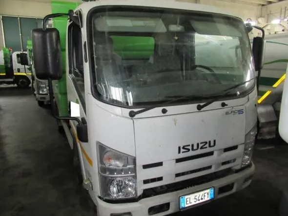 78#3561 Autocompattatore Isuzu M 50Evolution