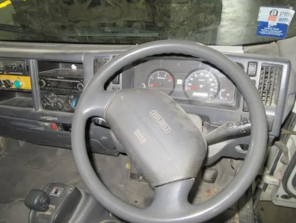 77#3561 Autocompattatore Isuzu M 50Evolution