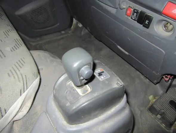 77#3561 Autocompattatore Isuzu M 50Evolution