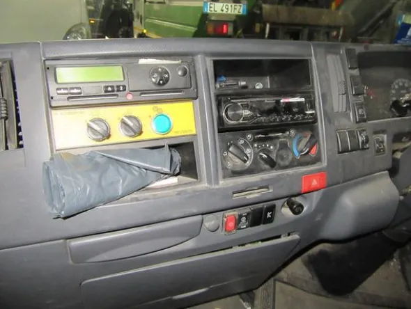 70#3561 Autocompattatore Isuzu M 50 Evolution