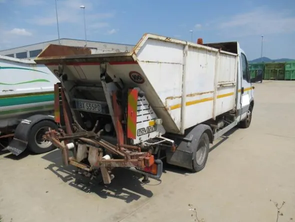 44#3561 Autocompattatore Iveco