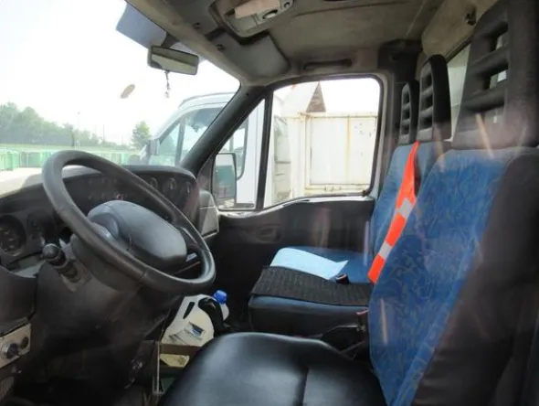 46#3561 Autocompattatore Iveco 35 C11A