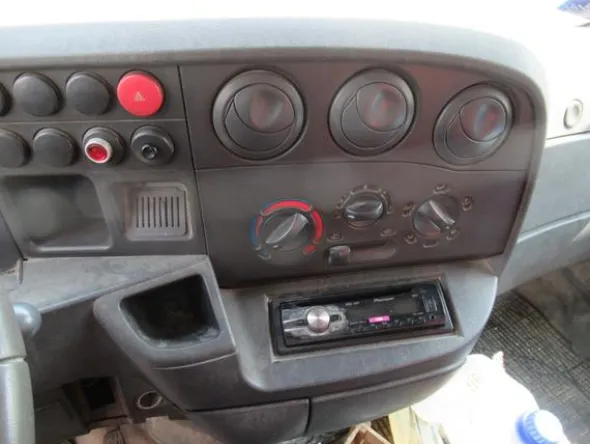 46#3561 Autocompattatore Iveco 35 C11A