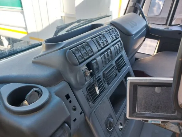 34#7528 Autocompattatore Iveco Magirus