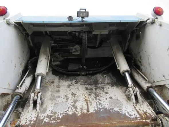 54#3561 Autocompattatore Iveco Magirus Stralis