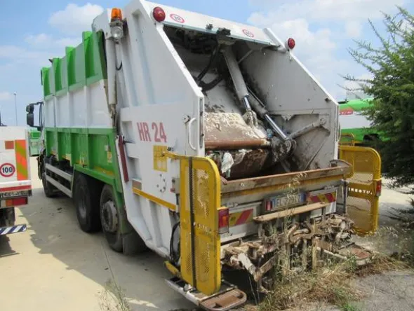 31#3561 Autocompattatore Iveco Magirus Stralis