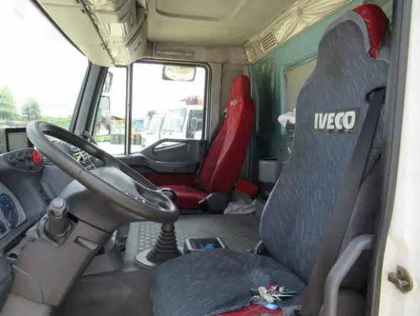 37#3561 Autocompattatore Iveco Magirus Stralis