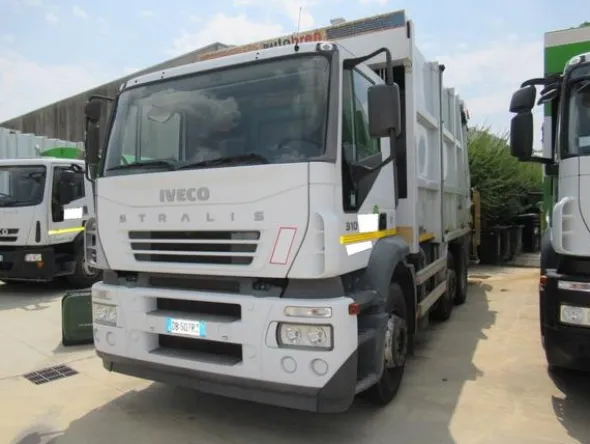 37#3561 Autocompattatore Iveco Magirus Stralis