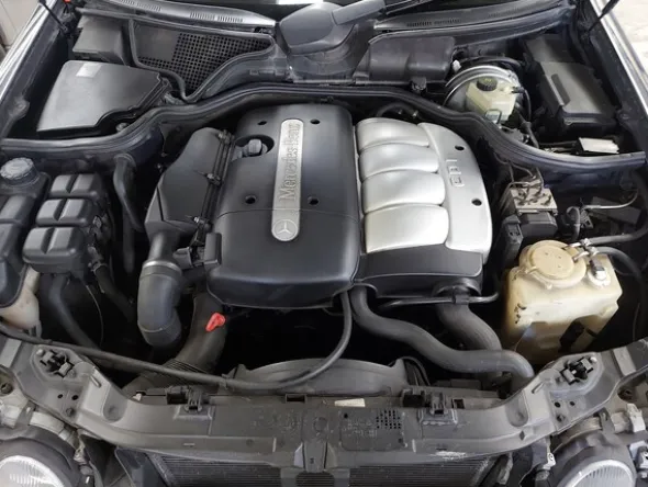 7#8088 Autofioriera Daimlerchrysler