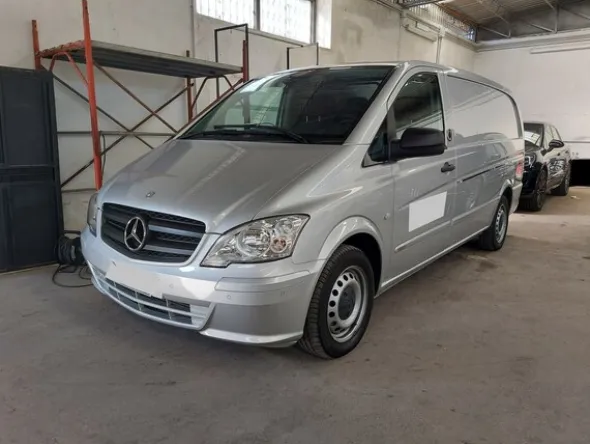 6#8088 Autofunebre furgonato Mercedes