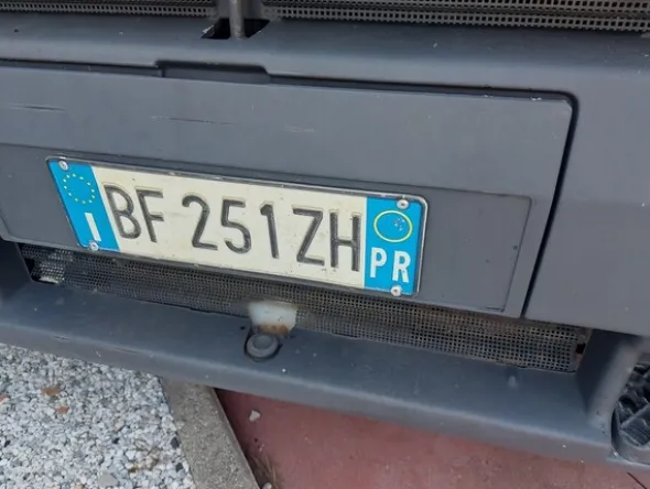 3#7999 Autogru per soccorso stradale Fiat e attrezzature per officina
