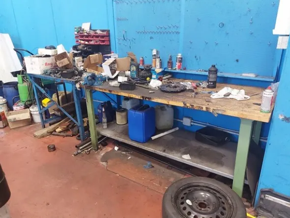3#7999 Autogru per soccorso stradale Fiat e attrezzature per officina
