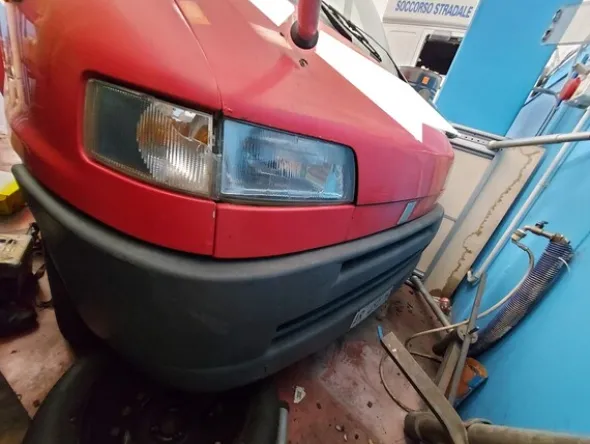 3#7999 Autogru per soccorso stradale Fiat e attrezzature per officina