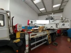 3#7999 Autogru per soccorso stradale Fiat e attrezzature per officina