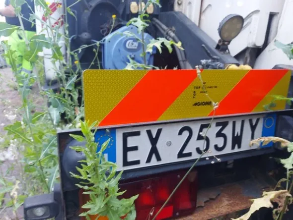 3#7999 Autogru per soccorso stradale Fiat e attrezzature per officina