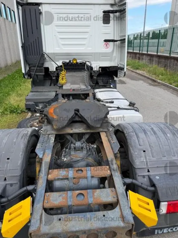 2#10076 Automezzi per trasporto merci