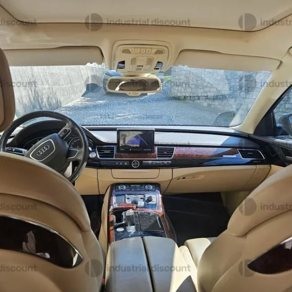 1#10029 Automobile Audi A8