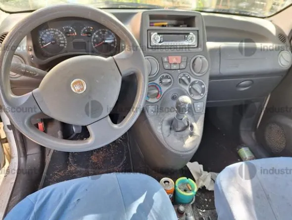 1#10168 Automobile Fiat Panda