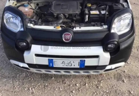 3#9554 Automobile Fiat Panda Hybrid