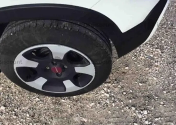 3#9554 Automobile Fiat Panda Hybrid