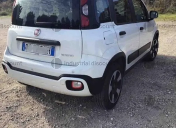 3#9554 Automobile Fiat Panda Hybrid