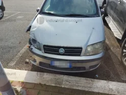 3#8826 Automobile Fiat Punto