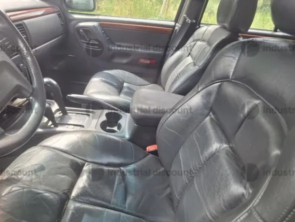 1#10137 Automobile Jeep Grand Cherokee II