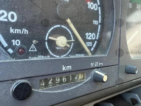 7#9170 Autoveicolo Iveco attrezzato per soccorso stradale
