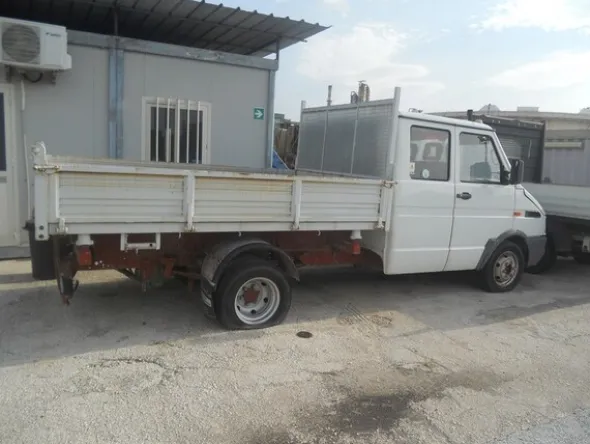 3#5326 Autoveicolo Iveco Daily