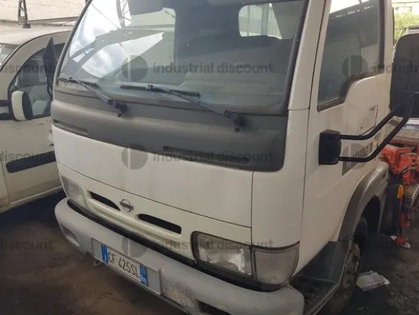 2#9328 Autoveicolo Nissan Cabstar
