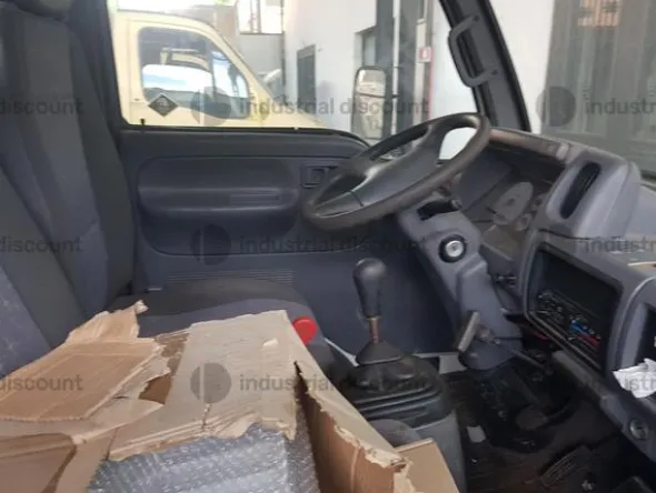 2#9328 Autoveicolo Nissan Cabstar